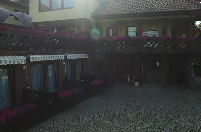 Bed & Breakfast Dennis Mikołajki