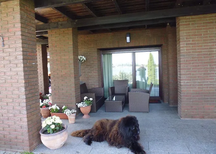 Dennis Alojamento de Acomodação e Pequeno-almoço Mikołajki